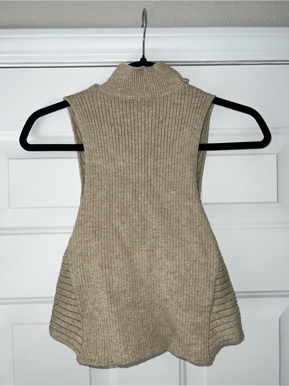 Sleeveless Ribbed Turtleneck Cropped Sleeveless Sweater  in Beige